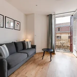  Appartement Le Mont Blanc - T1 Idéal Pour 2 Personnes Avec Balcon
