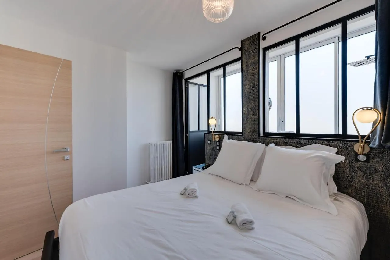 Swan Lake - Appartement design face au Lac d'Annecy France