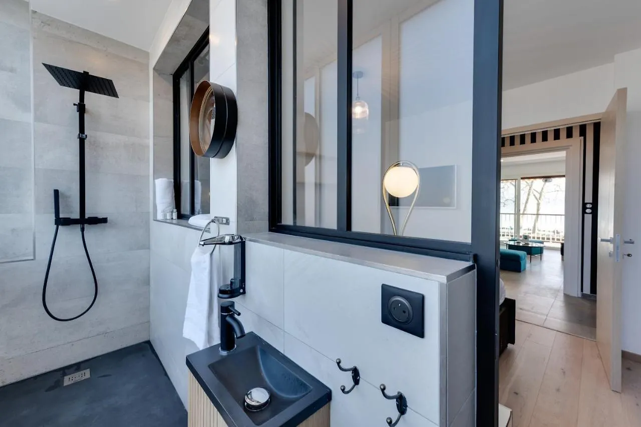 Swan Lake - Appartement design face au Lac d'Annecy