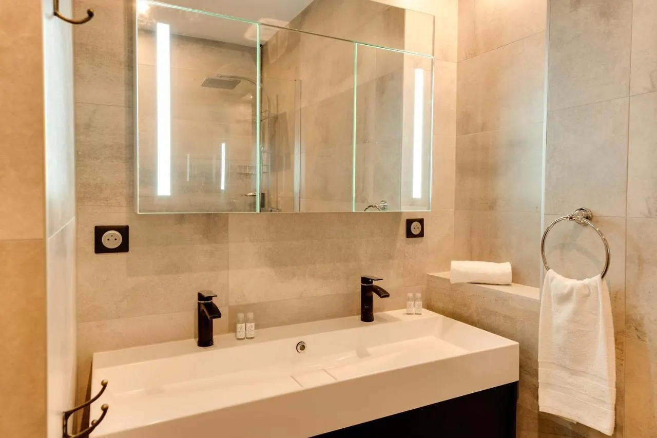 Swan Lake - Appartement design face au Lac d'Annecy
